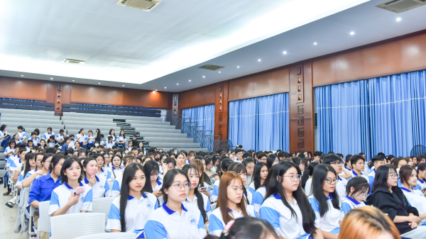 Gặp Tân Sinh viên – K67