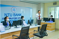 Trường đại học Nha Trang ra mắt Trung tâm mô phỏng thực hành ngân hàng